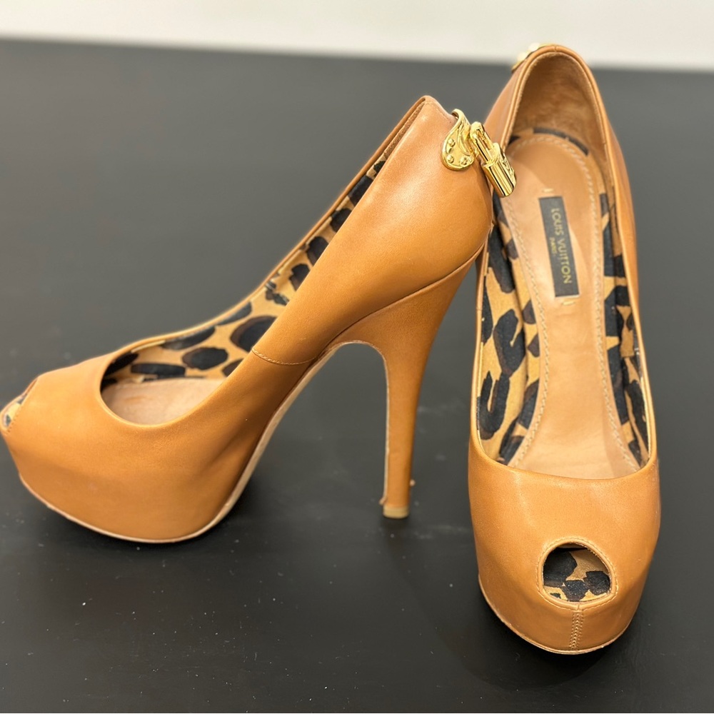 Louis Vuitton Oh Really! Pump